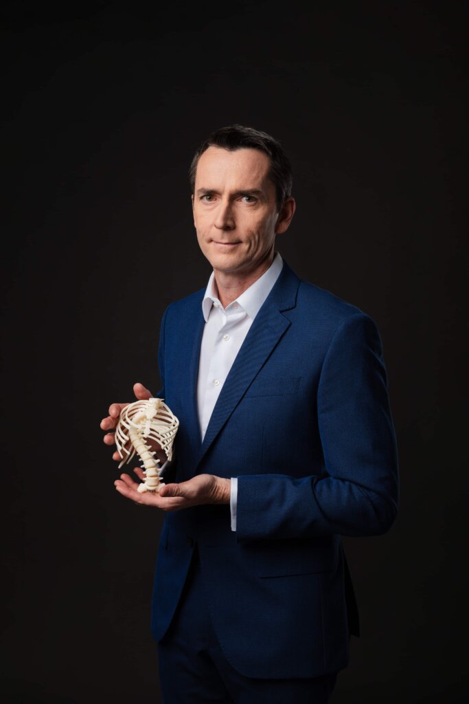Dr. Alexandre Jaccard - médico da coluna em Avaré - SP.